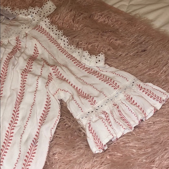 Off the Shoulder Top - Picture 2 of 6